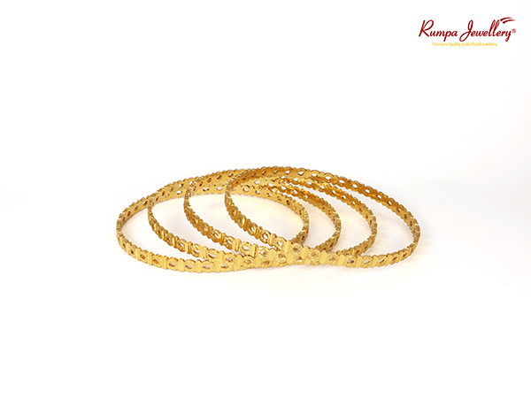 Four pieces Bangles